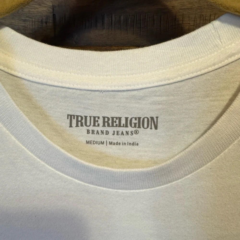 True Religion Buddha White Yellow Flocked Fuzzy Graphic T Shirt MED‎
